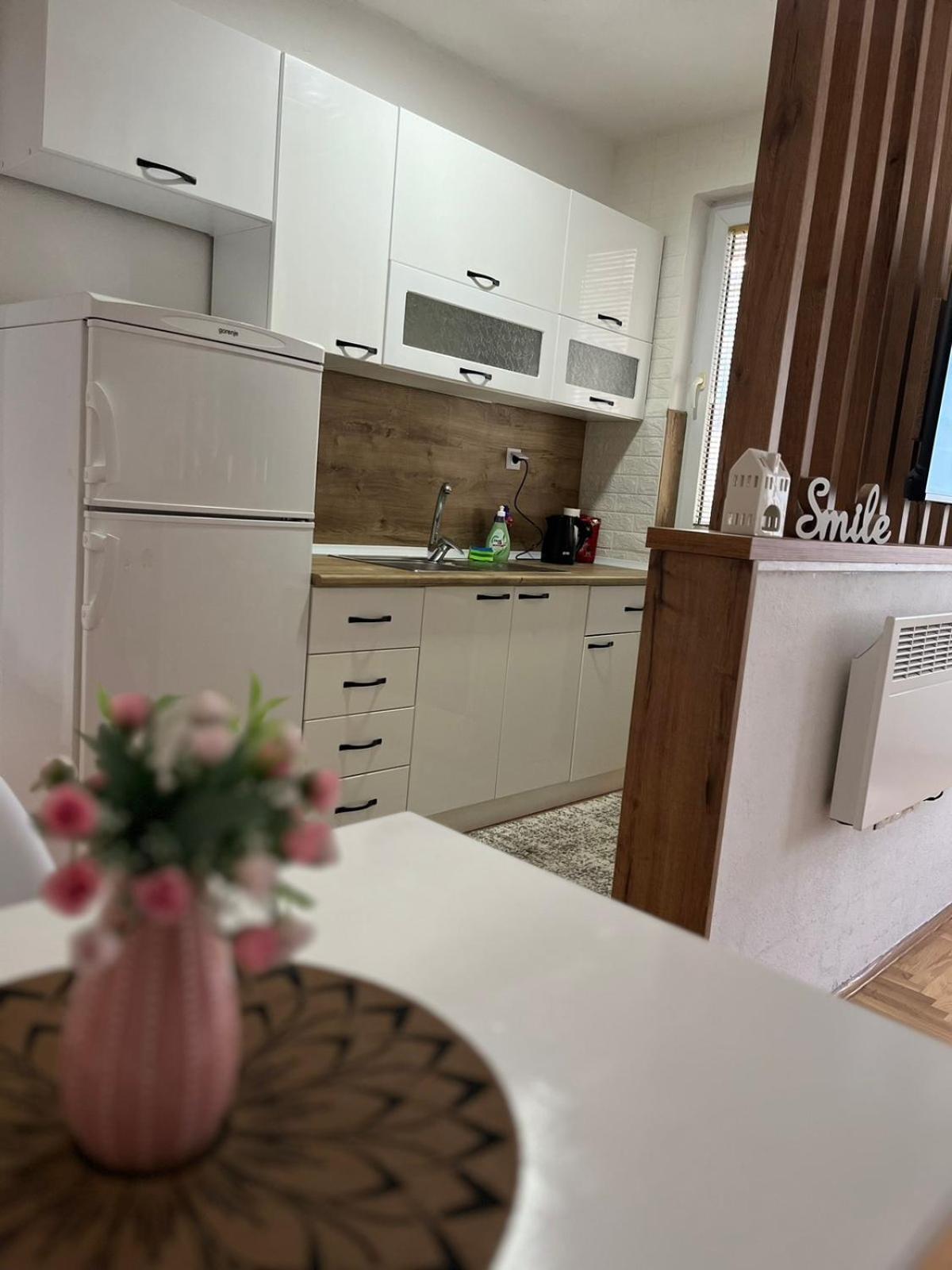 Holiday Konjic Apartment ภายนอก รูปภาพ